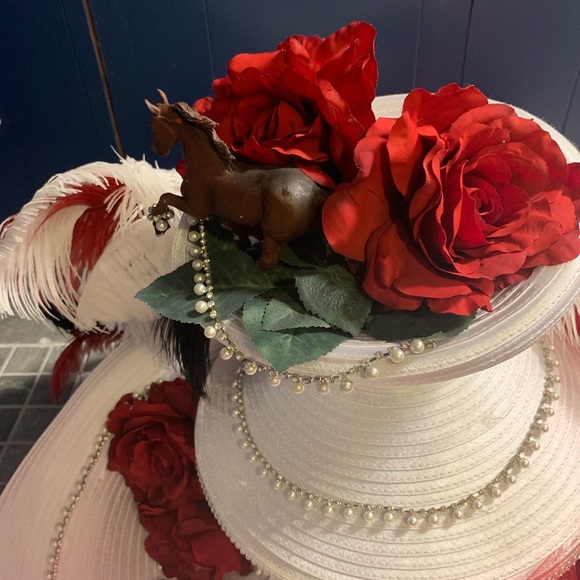 Kentucky Derby Hat!! Hand made winner! - Picture 6 of 8